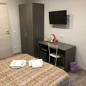 14 3*, Roma Italia
